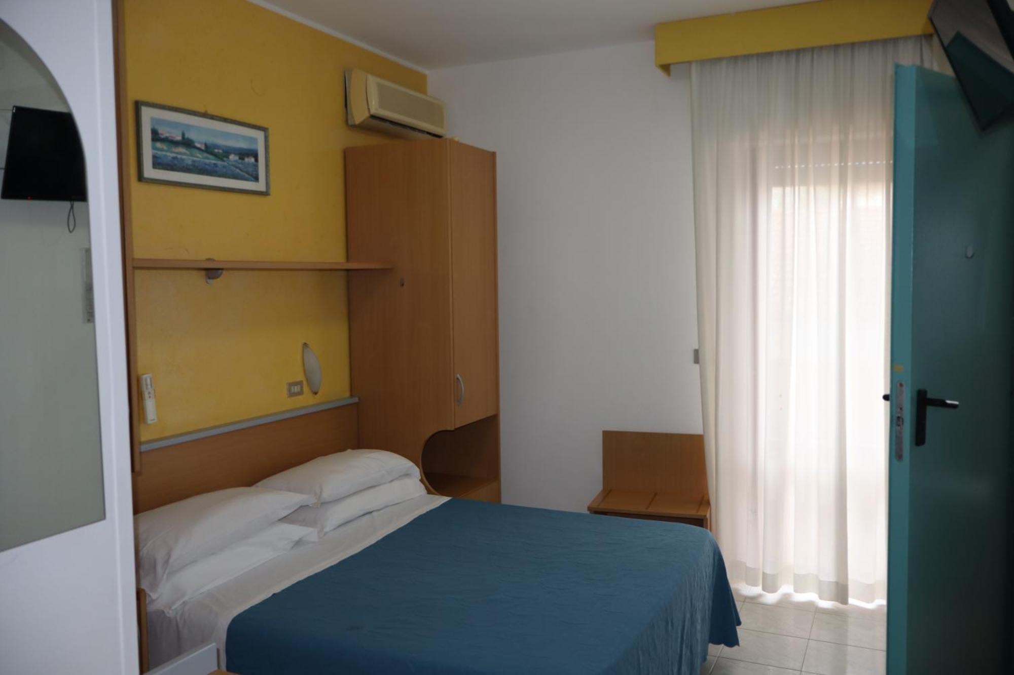 Hotel Albatros Roseto Degli Abruzzi Eksteriør billede