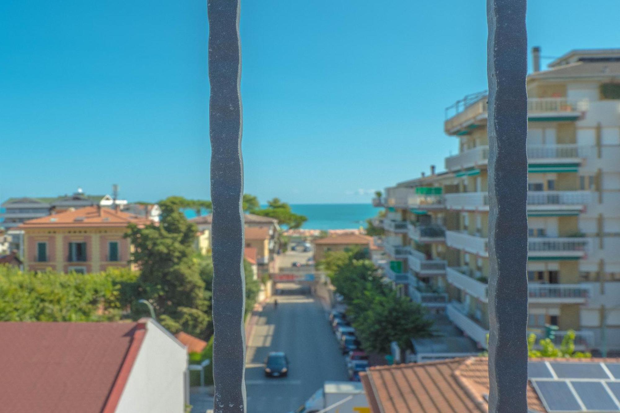 Hotel Albatros Roseto Degli Abruzzi Eksteriør billede