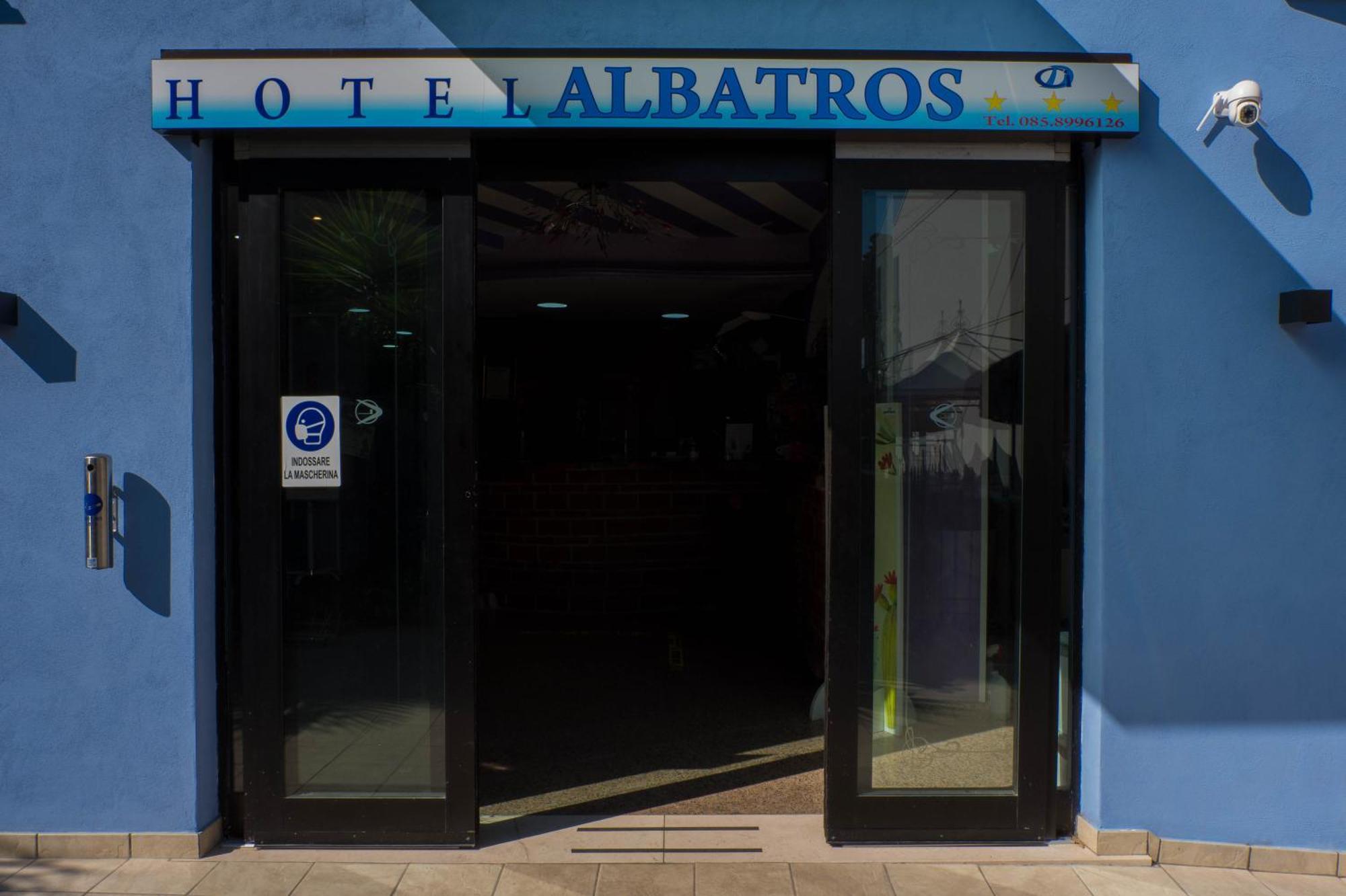 Hotel Albatros Roseto Degli Abruzzi Eksteriør billede