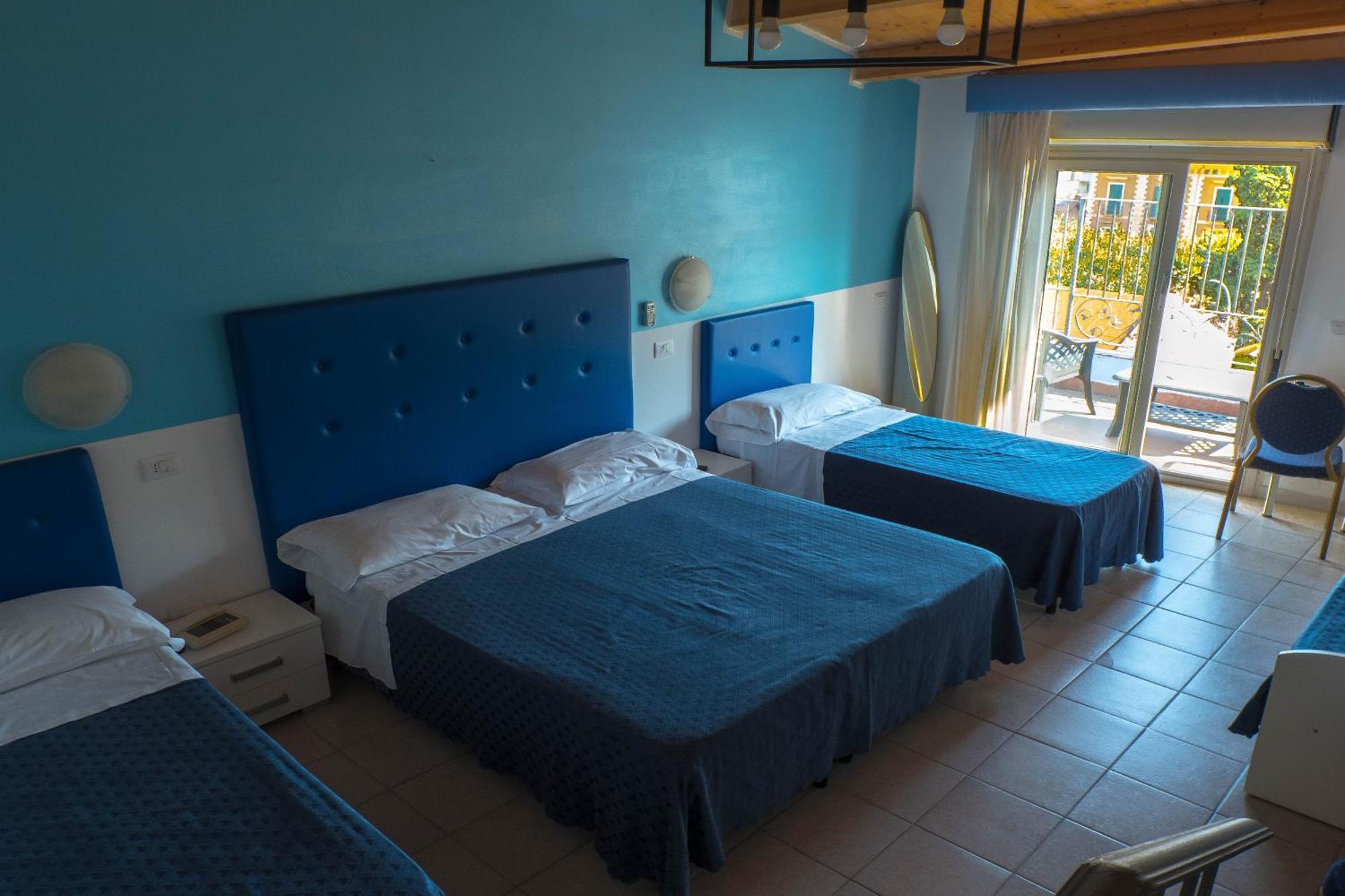 Hotel Albatros Roseto Degli Abruzzi Eksteriør billede