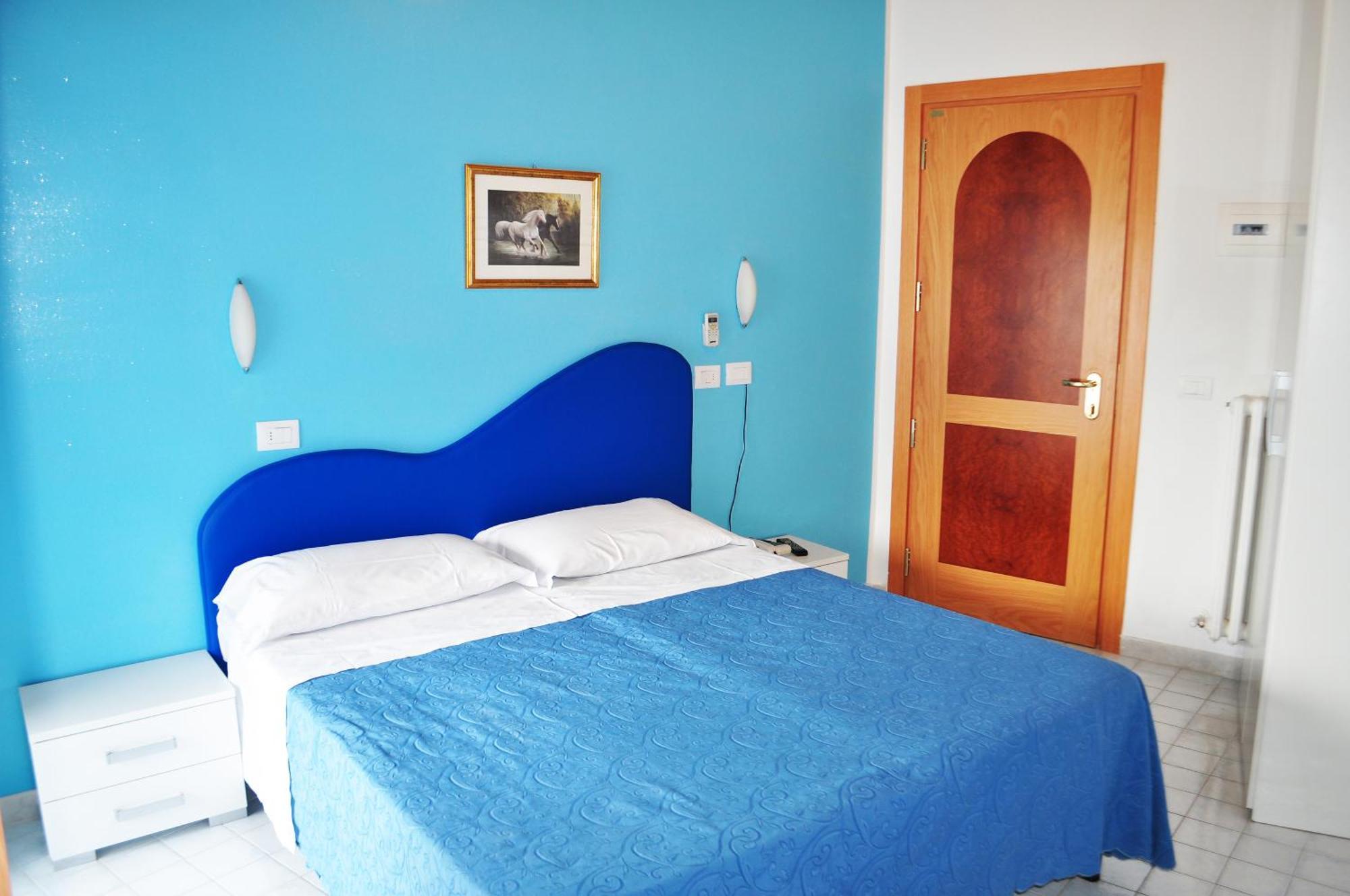 Hotel Albatros Roseto Degli Abruzzi Eksteriør billede